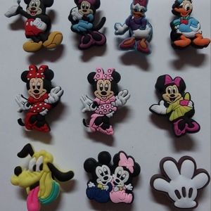 10 pcs Disney shoe charms.